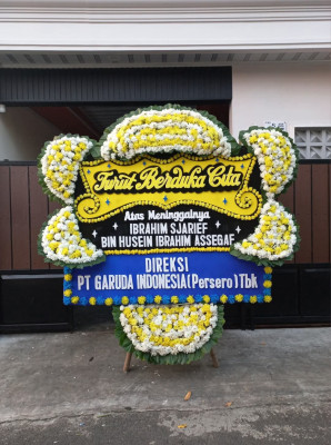 Papan Bunga Duka di Huta Lombang